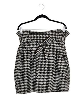 Express Black and White Houndstooth Paper Bag Waist Mini Skirt Size 16
